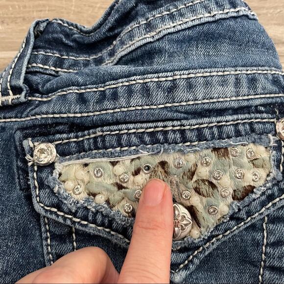 Miss Me black and white spotted cow flaps size 26 - Picture 8 of 15